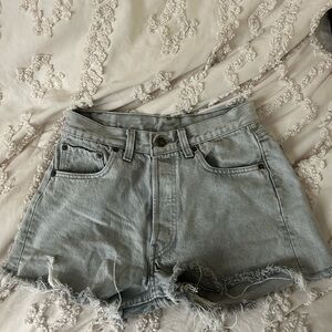Signature by Levi Strauss Gray Jean Shorts Distressed Frayed Hem